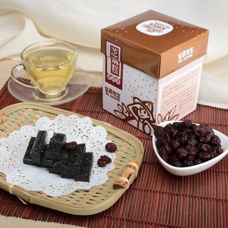 【芝麻先生】芝麻糕(300G) 綜合組(原味2盒+蔓越莓2盒)  ▶90A024